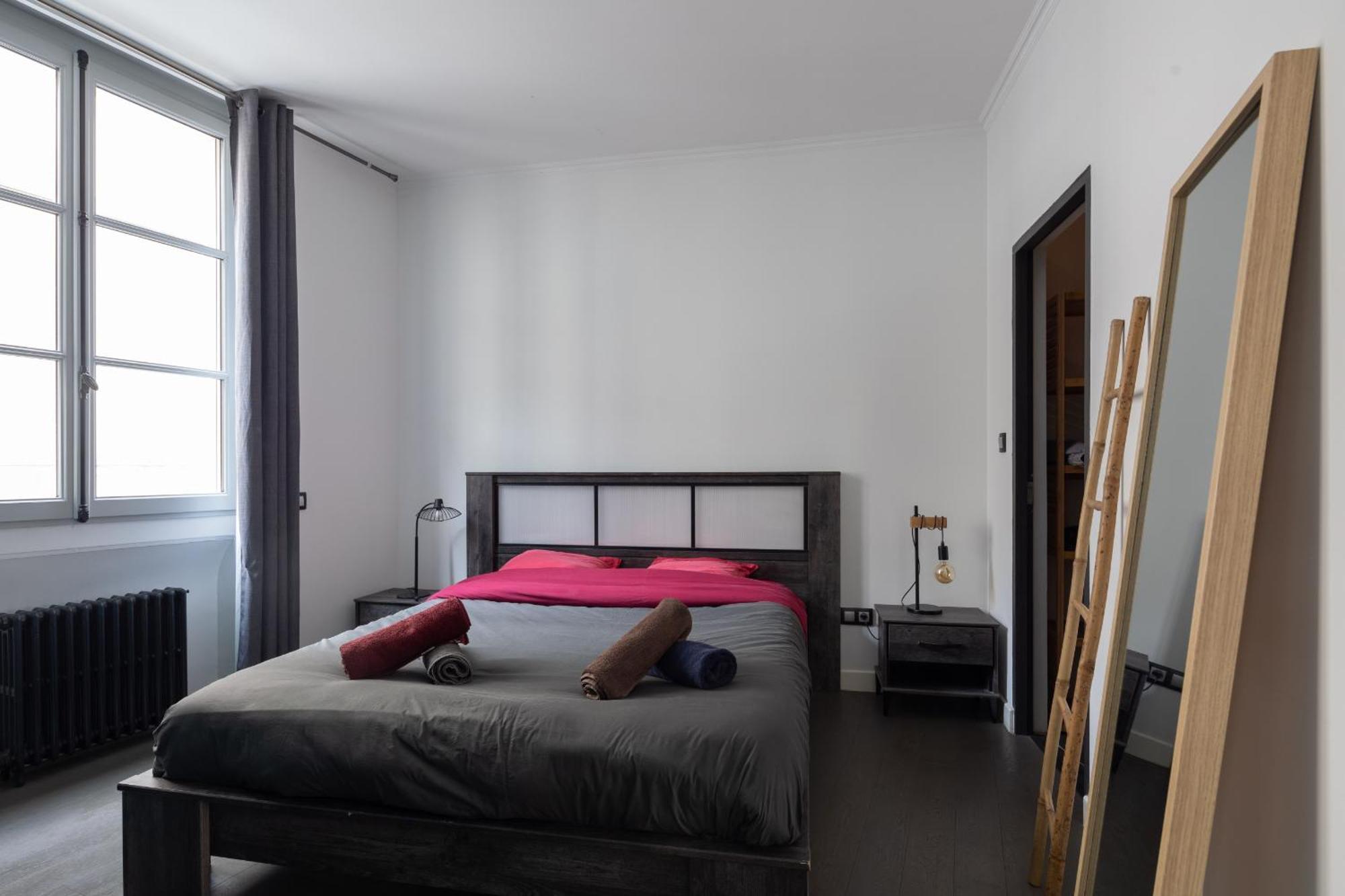 Appartement Spacieux Au Coeur D'Angers Etage 1 - 6 Personnes Exterior photo